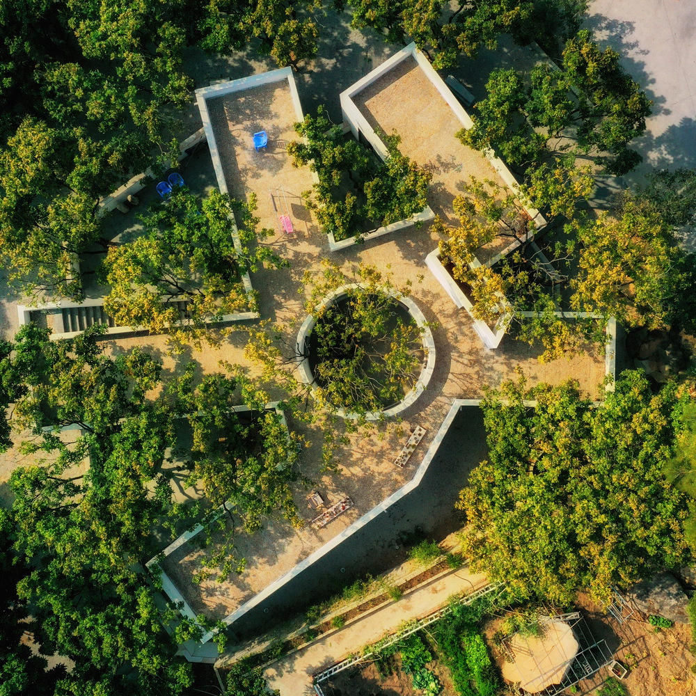 ArchDaily's tweet image. Courtyard under Longan Trees / Spacework Architects
China 🇨🇳
ow.ly/86rc50WtKZX