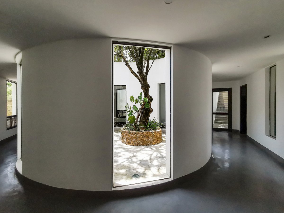 ArchDaily's tweet image. Courtyard under Longan Trees / Spacework Architects
China 🇨🇳
ow.ly/86rc50WtKZX