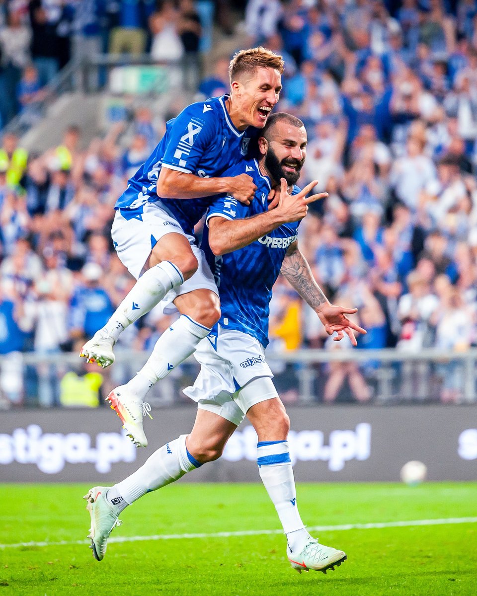 Press Focus tweet media