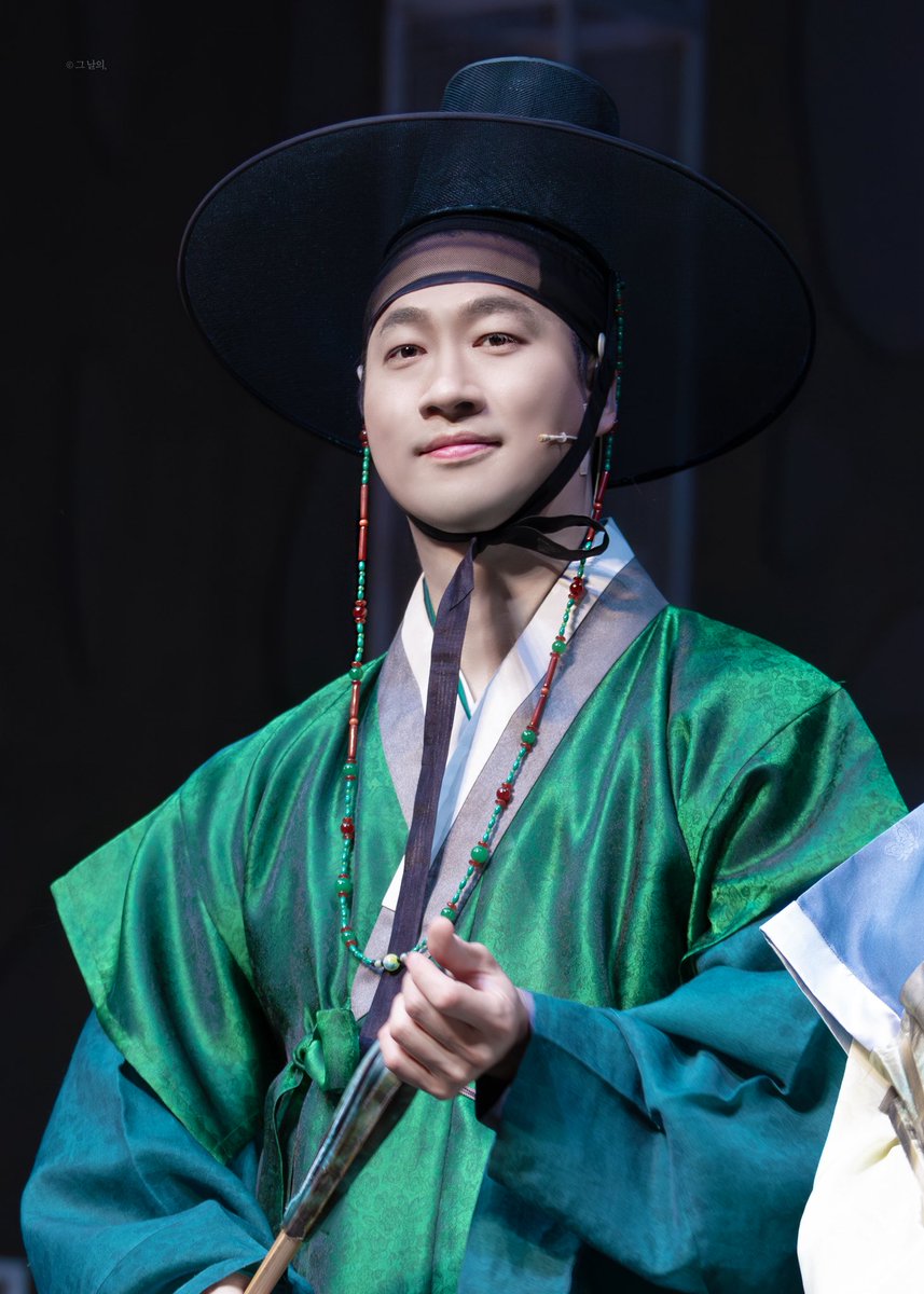 theday_of_pic's tweet image. 250722 뮤지컬 &amp;lt;등등곡&amp;gt; 그래이공 무대인사

김영운 #안재영
