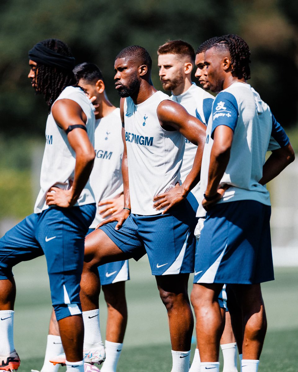 Tottenham_Feed's tweet image. GOOD MORNING #SPURS FANS βοΈ
If you had to make a prediction on where this current #Tottenham squad will finish this season, what would you say? π€
#THFC | #COYS | #SPURS