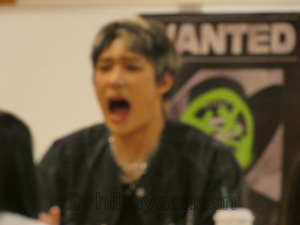 wl_Nait_3's tweet photo. 데시벨초과 어떤공주가 우렁차게,

성화햐어어어어어엉
다쳤어요!!!!!:;WW:
여기!!!!!
여기부터봐줘어어어어ㅓㅇ!!!
여기애|이이이!!!!!
썽화형!!!!!부터 봐줘ㅜㅜㅜㅜ!!!!

쩌렁쩌렁 도와달라고 대신 외쳐줬을때 얼마나 귀엽고 듬직했을까 https://t.co/9rJU93Efls