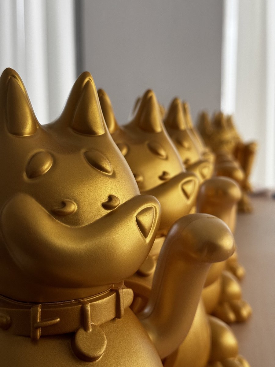 Some things to consider;

-#Luckypaw only has 420m token supply.
-3% sent to Both <a href="/theunipcs/">Unipcs (aka 'Bonk Guy') 🎒</a> &amp; <a href="/SolportTom/">Tom</a> 

Lucky Paw is not easily attainable, a rare commodity that pays you $Bonk rewards ($100 weekly) just by owning one. Only a few own them.

$Bonk has hit over 3 Billion in