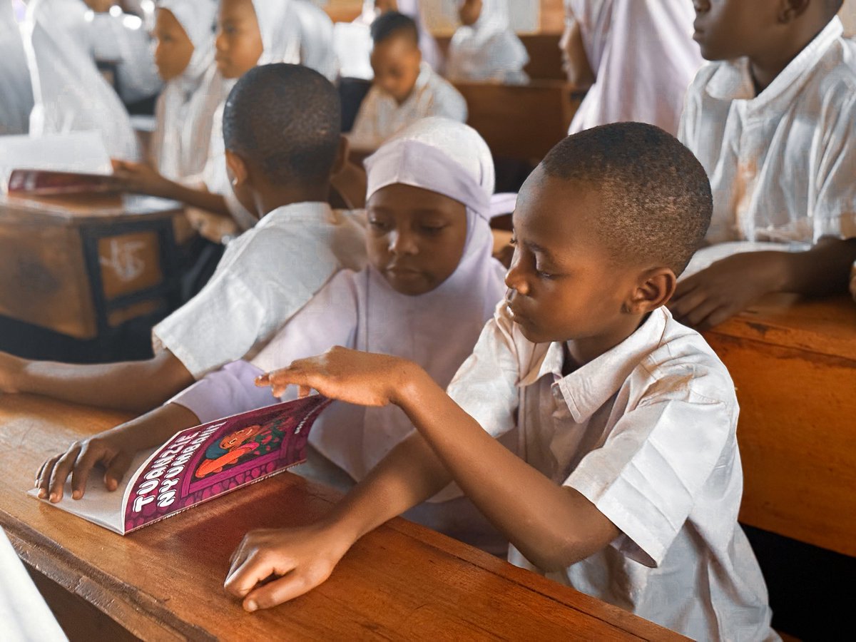 As we continue to ensure that every girl completes her education and achieves her dreams, we have distributed Story of Change books at Mhalango Primary School in Handeni – Tanga. Our goal is to inspire and motivate girls to complete their studies and build a successful future