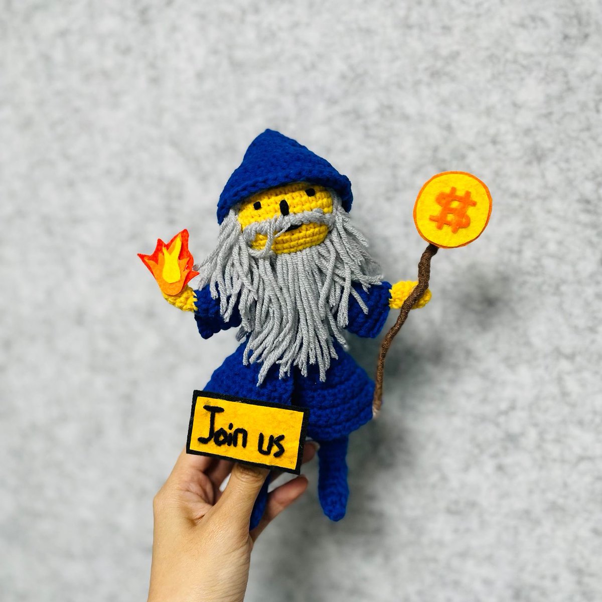 dominik_btc's tweet image. Will be skydiving with my @mimcoinbtc plushie and @XverseApp wallet tomorrow.
Gonna film it too.
What should I say? 🪂