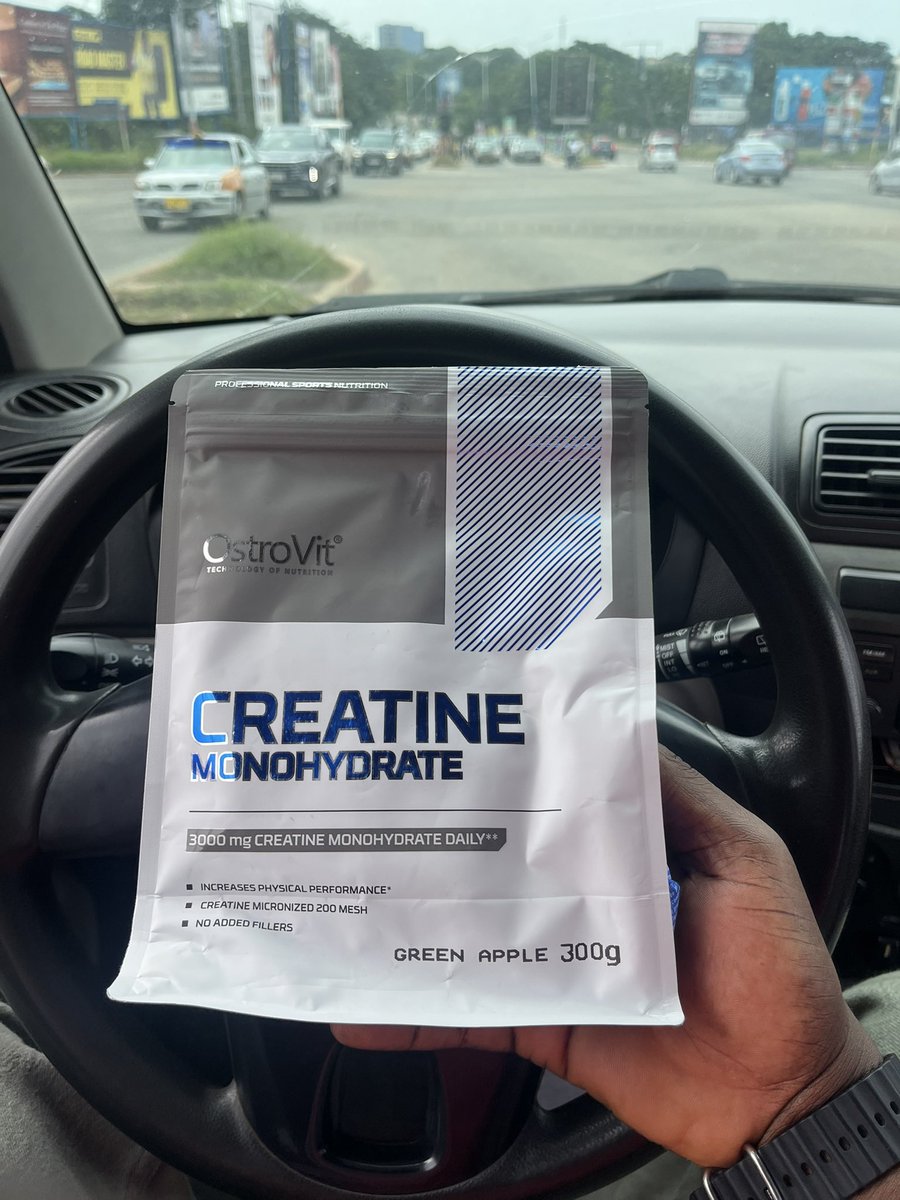 TAFELMUKOVIC's tweet image. ❗️❗️❗️LET US TALK ABOUT CREATINE TODAY. ❗️❗️❗️
THREAD 🧵 👇🏽 👇🏽👇🏽👇🏽👇🏽👇🏽
Creatine is a natural substance that’s found in muscles and the brain, made by the liver, kidneys, and pancreas from amino acids. Its main function is to transport energy in the body’s cells. 1/5