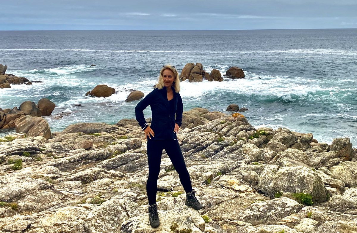 Annabaesle's tweet photo. #Traba #Galicien
Laufen wir ein wenig zusammen?
Atemberaubende u lustige Felsformationen, einfach großartig!
An die Calanques auf Korsika o die Côte de Granit Rose in der Bretagne erinnernd. https://t.co/Q7o3Dz3lnG