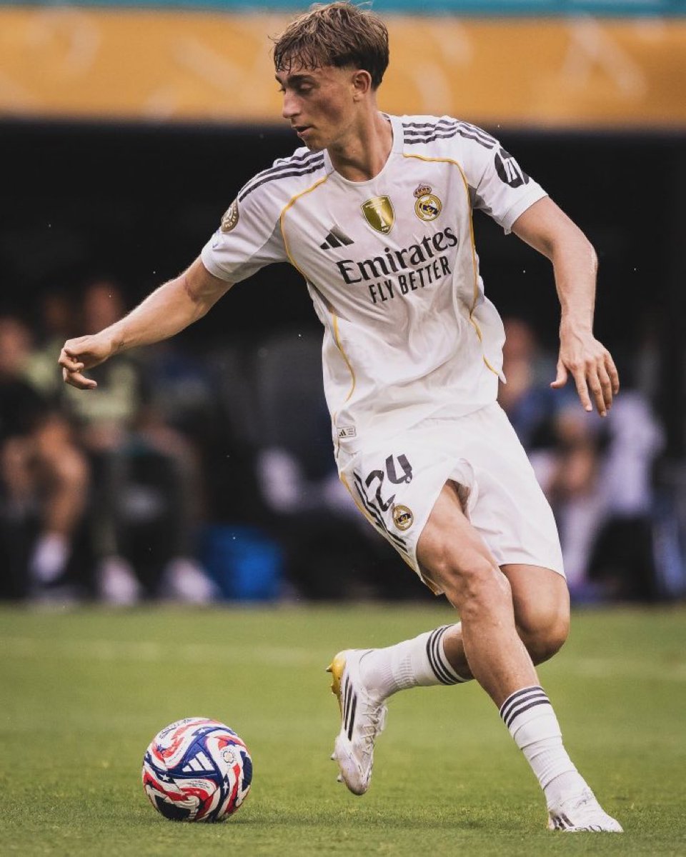 theMadridZone's tweet photo. Dean Huijsen 💎 https://t.co/z4GjcOSuE7