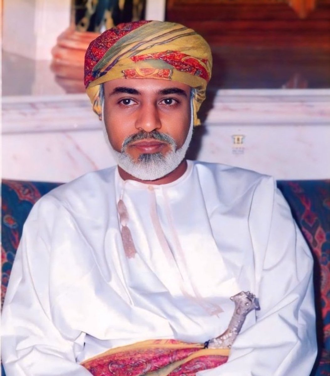 #حبيب_الشعب
#قابوس_بن_سعيد
اللهم أكرمه في جنتك 🍂