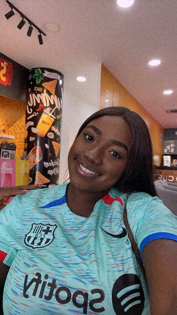 AfricaFactsZone's tweet image. Ghanaian female football fans of Barcelona.
Barcelona is one of the most popular football clubs in Ghana.