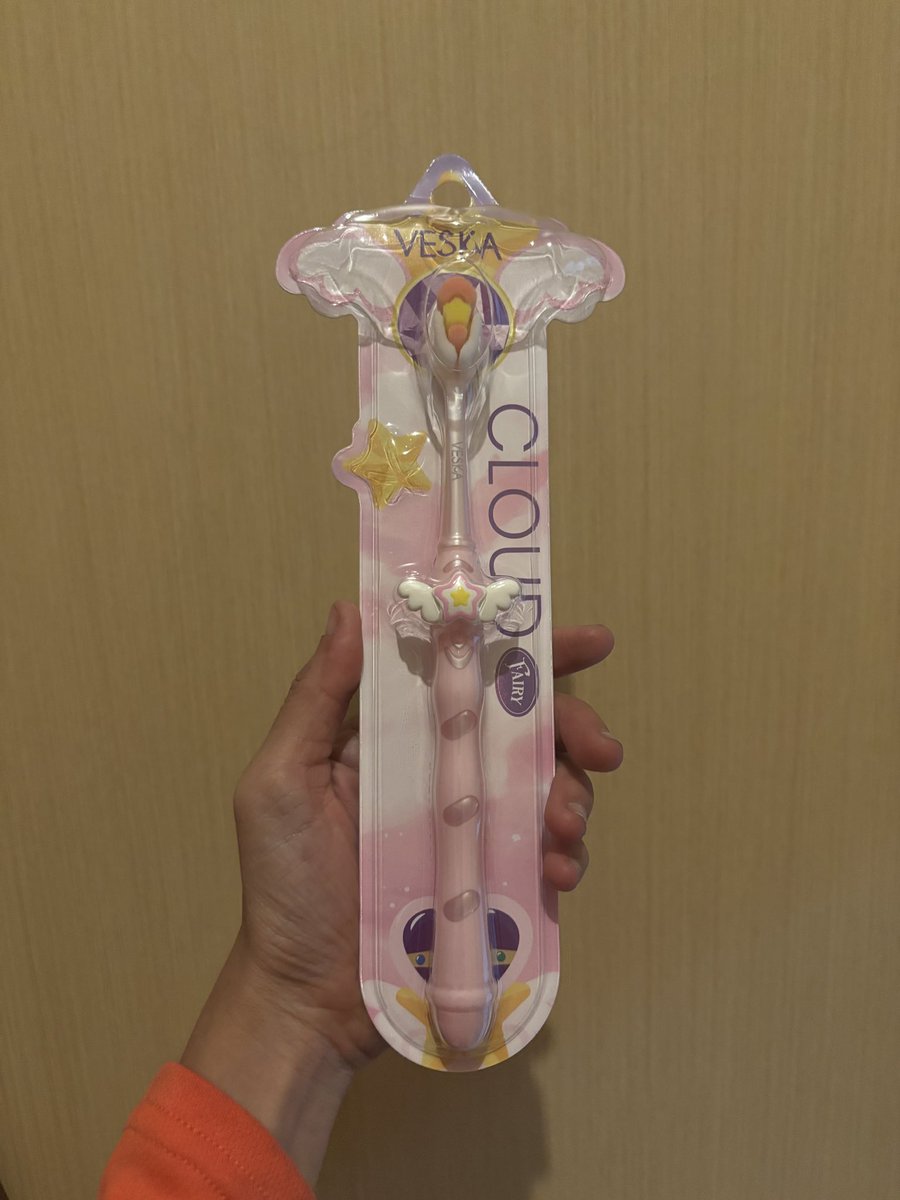 arsynuansa's tweet photo. Udah gak mau lagi ganti sikat gigi pake sikat gigi biasa. Veska cloud fairy series harga mati 🥰
Super smooth gak ada kesandung gusi kita sama sekali 🤣🤣🤣

https://t.co/sAYwCLi4g4 https://t.co/97ha4Qtu6i