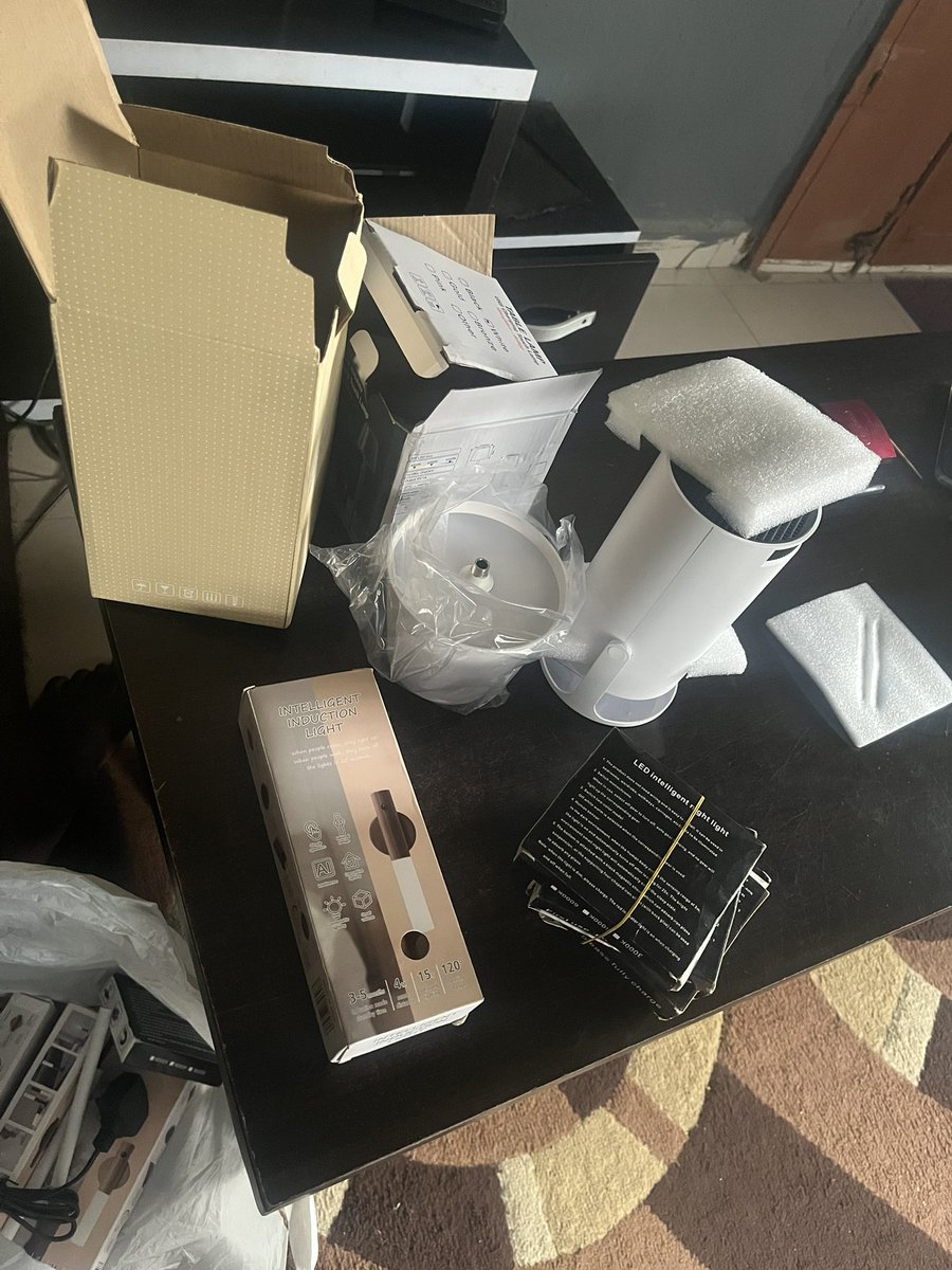 Val_Gadget's tweet image. Customer cart 🛒
4 moon light
4 sensor light
1 Astro light
1 table lamp
1 table clock
1 projector
🏷200;000