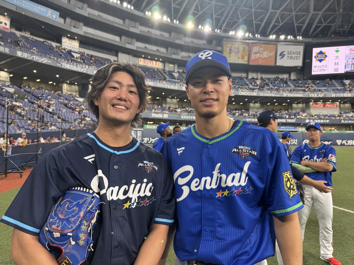 TigersDreamlink's tweet image. 『#マイナビオールスターゲーム2025 第1戦』 @京セラドーム大阪
他球団の選手たちと!①
#森下翔太 選手 #上林誠知 選手(ドラゴンズ)
#大勢 選手(ジャイアンツ)#藤川球児 監督
#村上頌樹 選手 #甲斐野央 選手(ライオンズ)
#今井達也 選手(ライオンズ) #佐藤輝明 選手