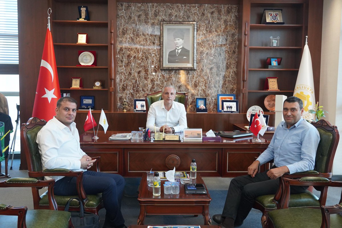Türk Ekonomi Bankası A.Ş. KOBİ Üretim Yönetimi Uzmanı ve KOBİ Rehberi Sn. İsmail Tonguç Güler ile  KOBİ Müşteri İlişkiler Yöneticisi Sn. Serhan Karadağ'ı ağırladık.

Nazik ziyaretlerinden dolayı kendilerine teşekkür ederim.

<a href="/sanliurfatso/">ŞUTSO</a> <a href="/serhankrdg/">Serhan Karadağ</a> <a href="/TOBBiletisim/">TOBB</a>