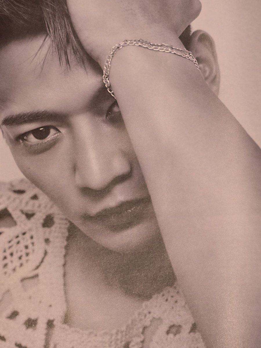 meusconceptions's tweet image. minho for W Magazine Korea December 2012 & August 2025