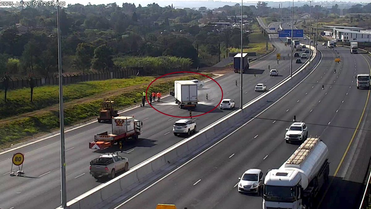 i_trafficKZN's tweet image. 196094: Vehicle Fire: N3 Southbound before Camperdown I/C: Left shoulder closed. Drive Carefully
For more info
i-traffic.co.za/region/KwaZulu…