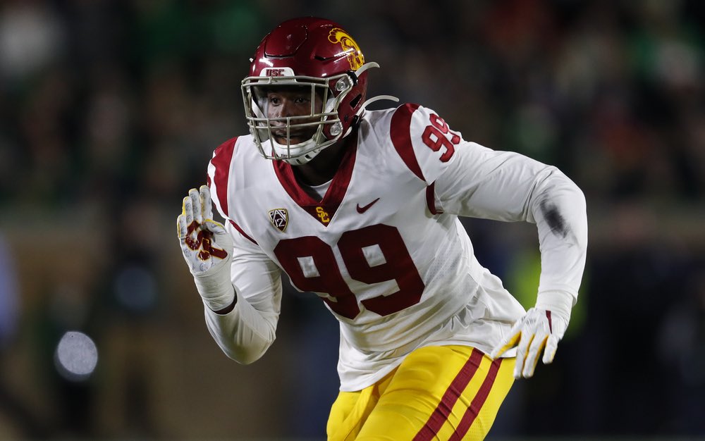 JAMARTHOMP2027's tweet image. Woww!! Extremely!!! Blessed to receive an offer from university of southern California 🟡!! #allglorytogod @CoachDylanPotts
@Coach_Henny @JohnGarcia_Jr
@JonSantucci @GabyUrrutia247
@Andrew_Ivins @JerryRecruiting
@FlaHSFootball @fbscout_florida @EraPrep