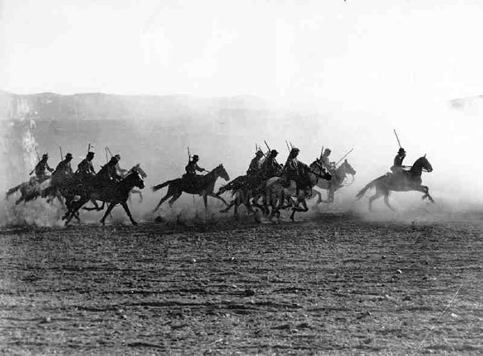 J_hispaniae2's tweet photo. Honor eterno a los héroes de caballería del Alcántara.

Una pena que nadie en este país se acuerde de ellos, mereciendo películas, monumentos y homenajes. https://t.co/spRIM83ZUZ