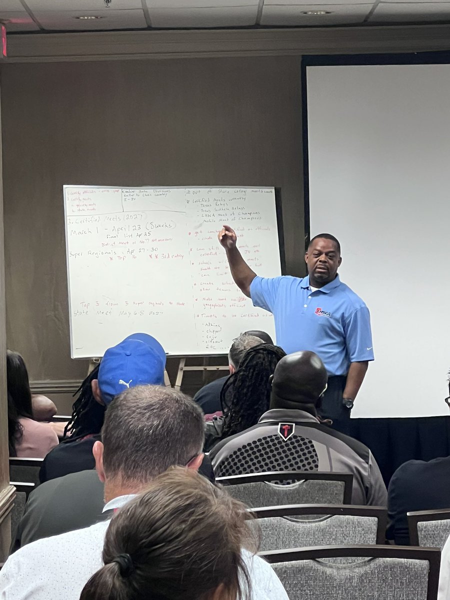 TheLHSCA's tweet image. Thank you Coach Ellis for being a great advocate for Track and Field and Cross Country.
We appreciate your commitment as a coach and a member of our Executive Council.