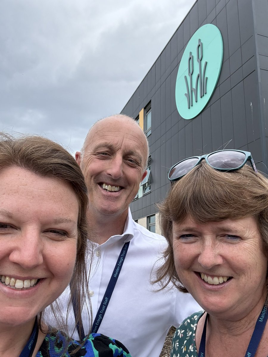 mrs_billingham's tweet image. School’s out!
24-25 really has been the BEST year.
Year 1 at @RiverAcReading is complete!