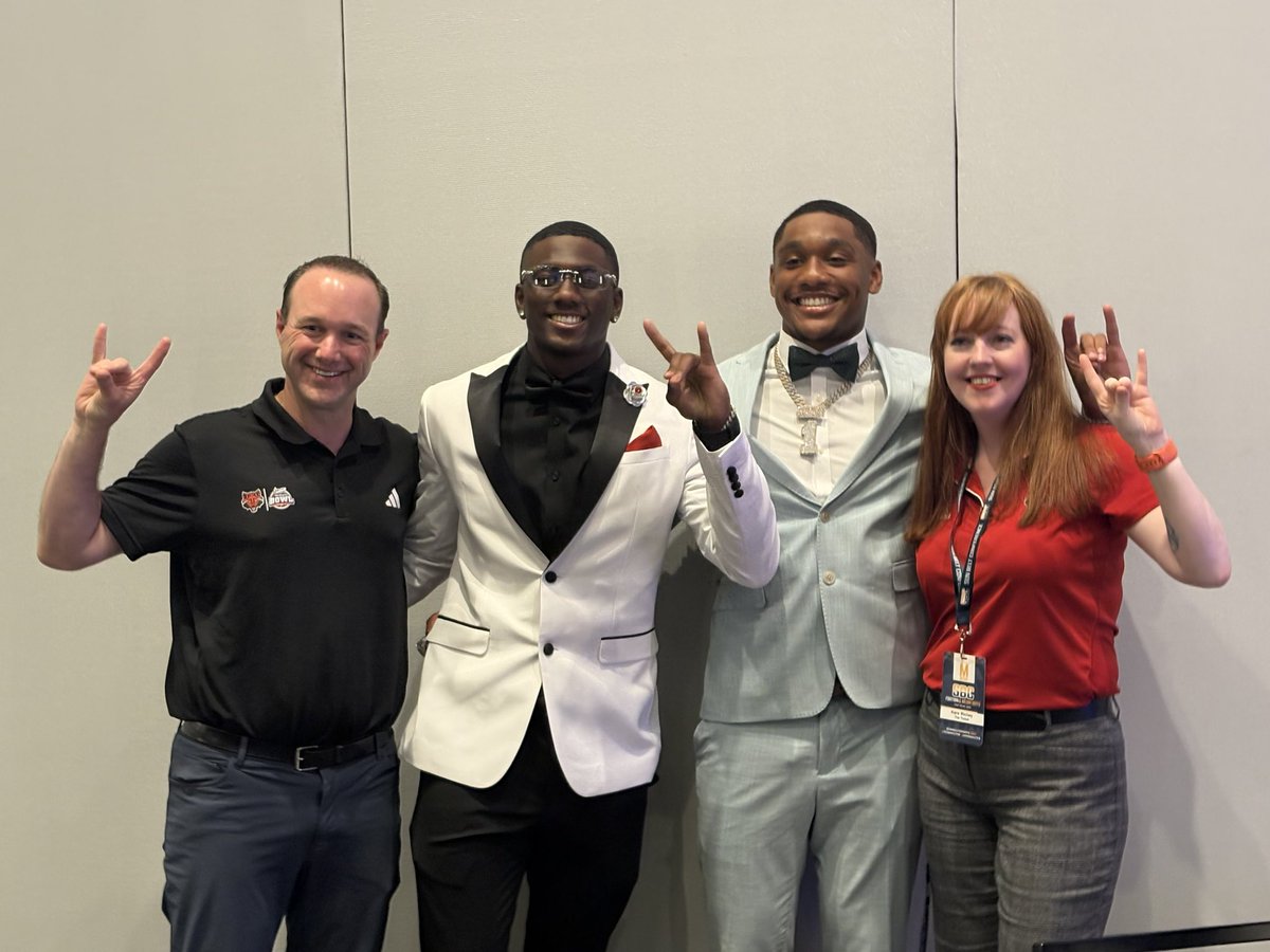 redwolfvoice's tweet image. We had a GREAT time on Day 1 of Sun Belt Media Days. A-State fans can be very proud of the way @JaylenRaynor_ & @brandonbarnes_1 represented @AStateFB!