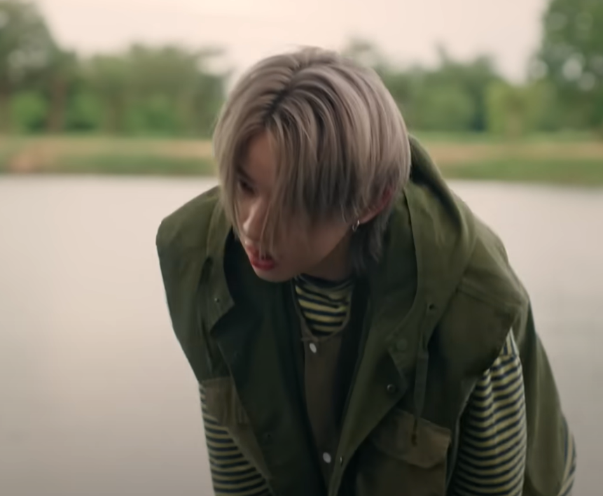 Pri_lyknester's tweet photo. #JunDylan oneshot where 

Jun keeps following Dylan around and tries to confess his feelings but fails. 

Without knowing that Dylan knows it too well and loves this pathetic puppy around him. https://t.co/GIxjFJyFVo