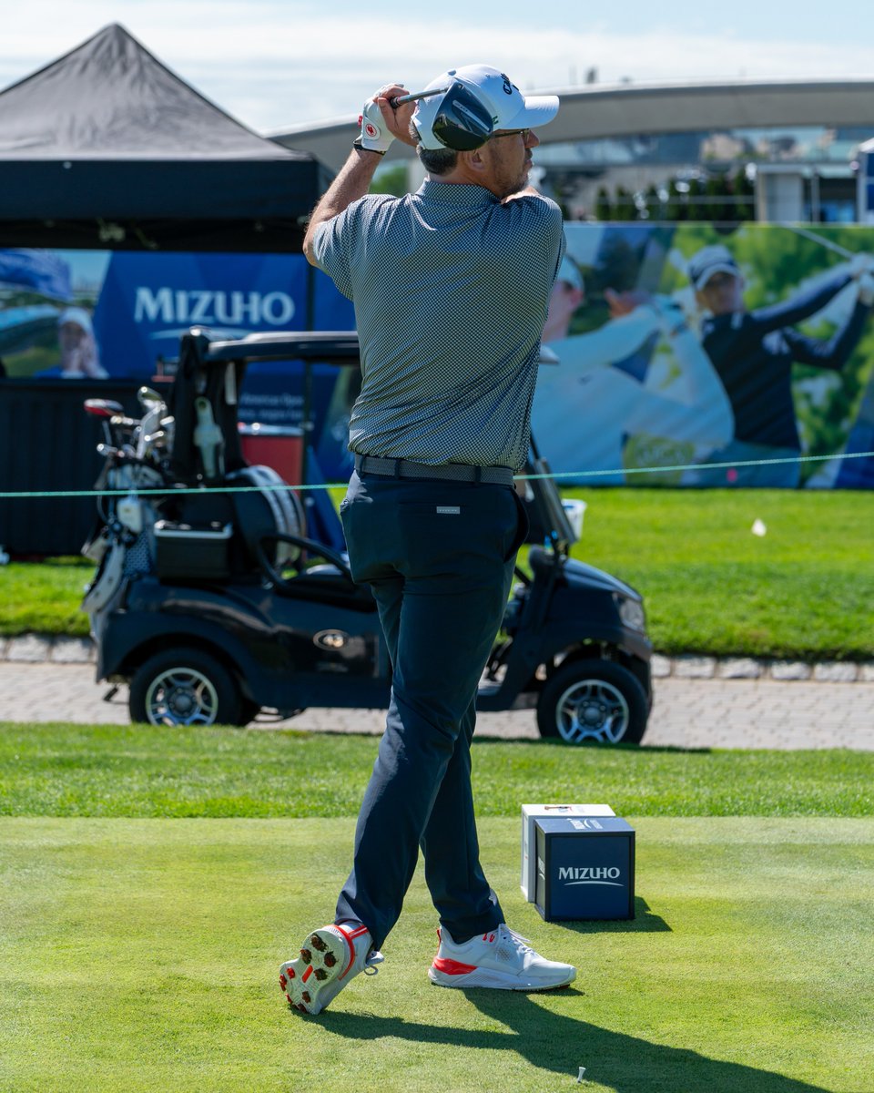 DunningGolf's tweet image. Now on the tee: @acaseofthegolf1 🏌️
#TeamDunning | @MizuhoLPGA
