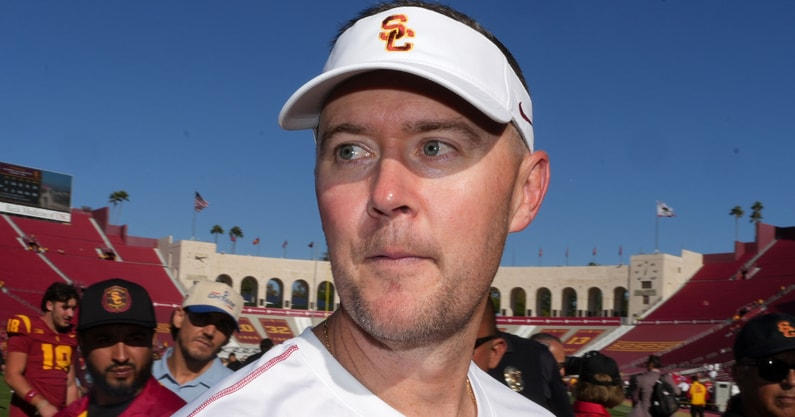 TheWolverineOn3's tweet image. Michigan football opponent preview, early score prediction: USC
Breakdown HERE: on3.com/teams/michigan…
