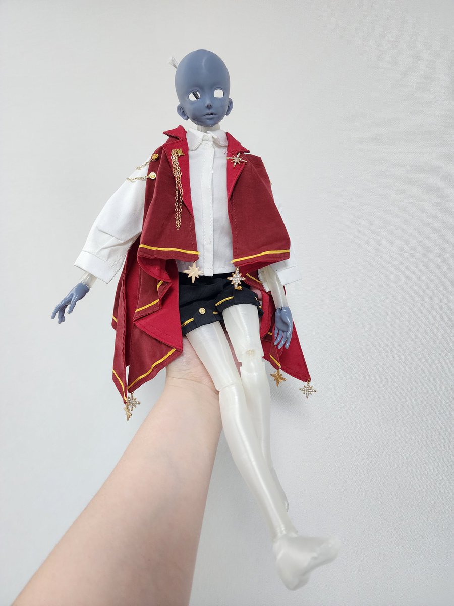 팔, 다리 길이 등 수정할 곳이 많지만 사진이 너무 마음에 들어서 올려봐요...*^^*