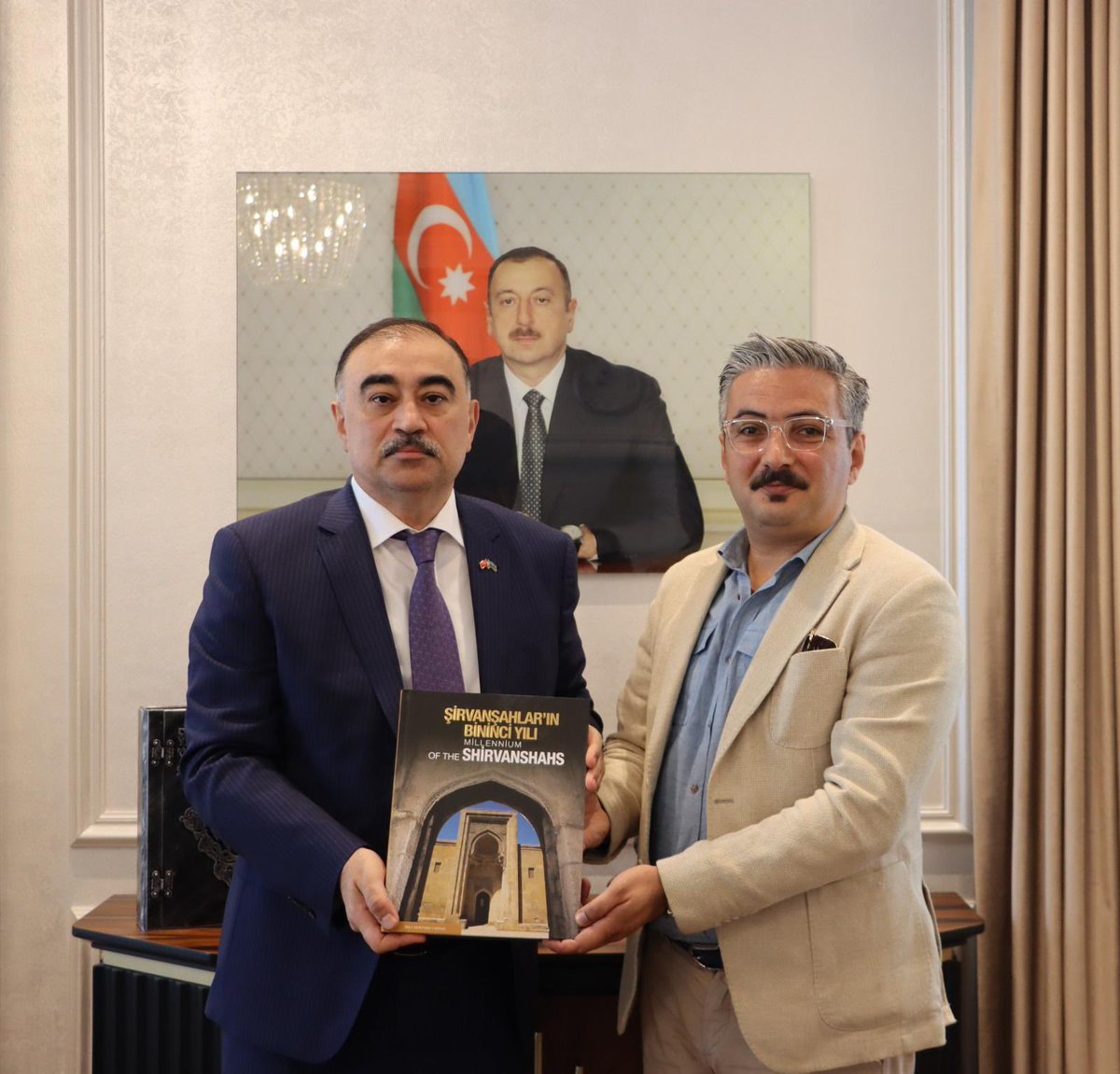 Bugün Ankara Üniversitesi öğretim üyesi, Avrasya bölgesi üzerine değerli siyasi analist Dr. Orhan Gafarlı ile Büyükelçiliğimizde bir araya geldik.

Görüşmemizde, Avrasya coğrafyasındaki güncel gelişmeler ve bölgesel diplomatik dinamikler üzerine kapsamlı bir fikir alışverişinde