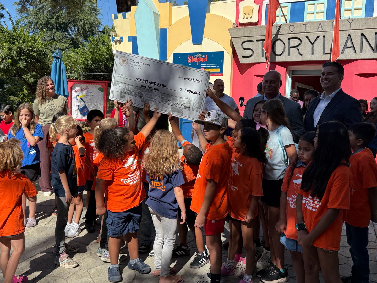 KMPHFOX26's tweet image. A $1 million investment was announced on Tuesday for significant improvements to Storyland at Roeding Park.
MORE: bit.ly/4lLH4CW