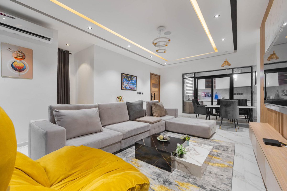 OmotolahC's tweet image. Take some time to cool off✨❤️
Shortlet apartment
2bedroom apartment
Ikate lekki lagos
24/7 power supply,Swimming pool,Gym,En-suite rooms,Ps5,Car park space,Netflix/Dstv and many other features.
Rate per night:170,000 Naira
Please retweet🙏🏼