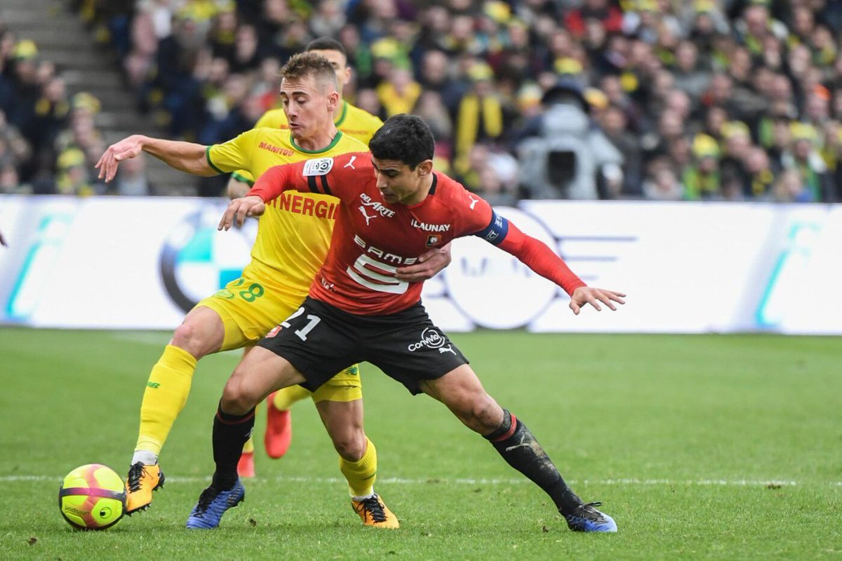sofoot's tweet image. 💰 Argent ou principe ?
➡️ Même pour un bon contrat, accepteriez-vous de signer chez le club rival ? : buff.ly/UnXQ6up