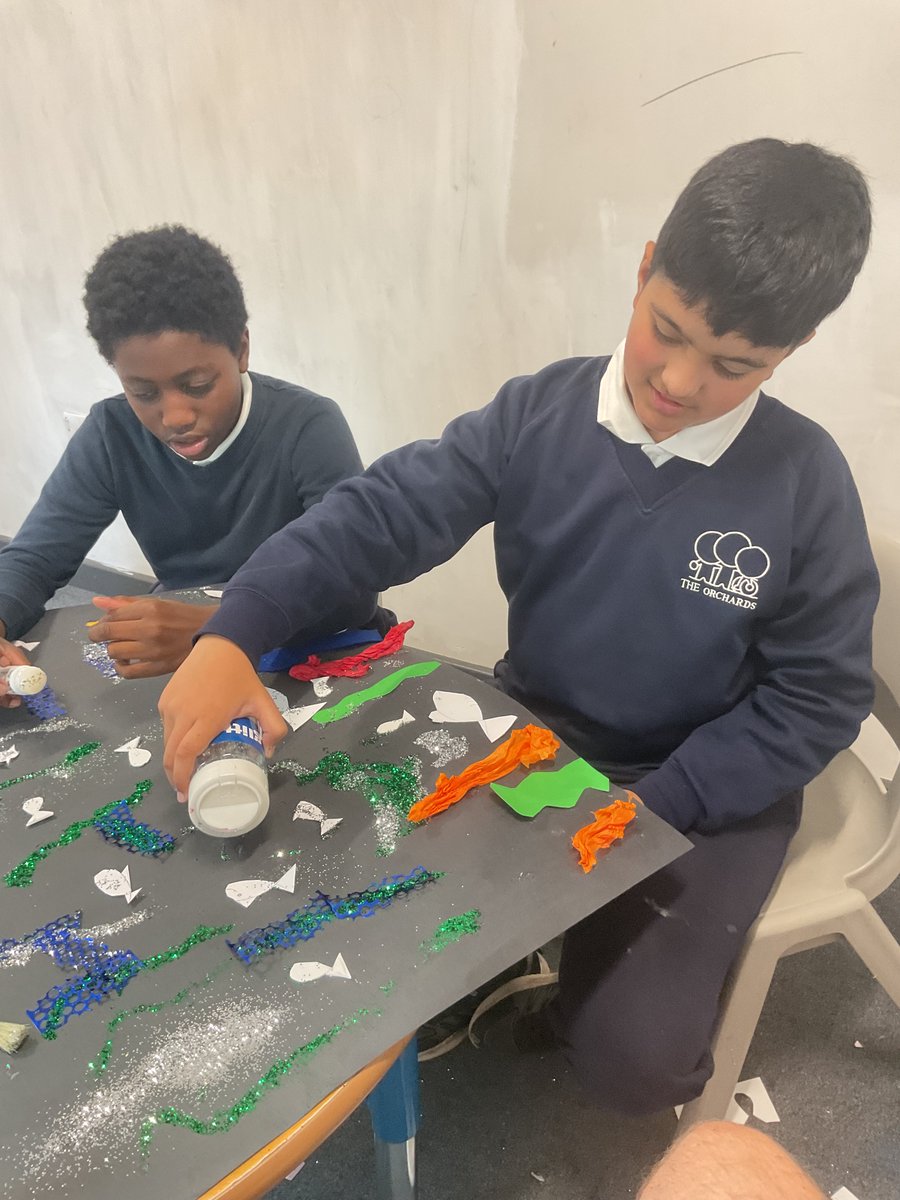 Orchards_School's tweet image. Meadows 4 brought the story to life in English by designing their very own underwater worlds! 🌊🐠✨ Full of creativity, imagination, and storytelling — amazing work, everyone! 📖🎨 #CreativeLearning #UnderwaterWorld #StorytimeMagic #Meadows4 @BrightFuturesET