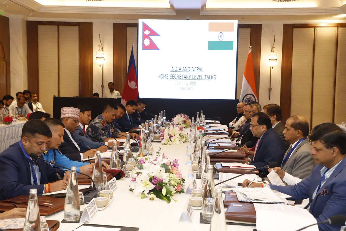 pankajj_das's tweet image. 🇮🇳 and🇳🇵holds Home Secretary Level Talks in New Delhi

The two sides reviewed issues related to 🇮🇳🇳🇵border management and security and agreed to further strengthen bilateral cooperation and coordination on these issues.

pib.gov.in/PressReleasePa…