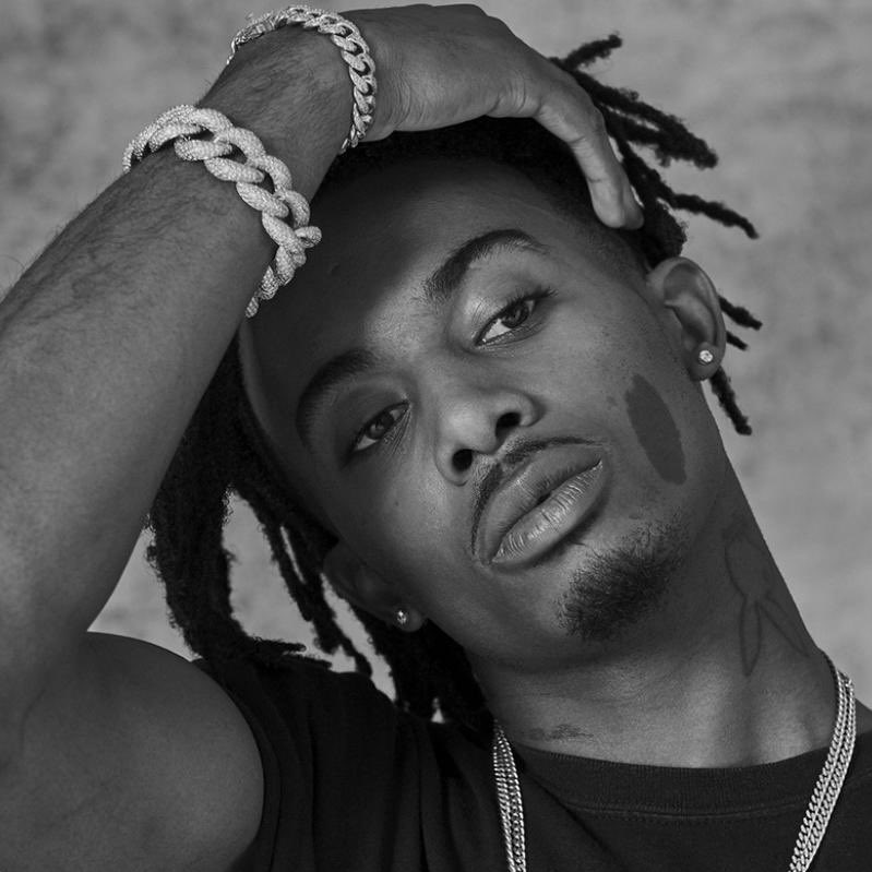 KAUSCAOS's tweet image. como pode o playboi carti ser o homem com o face card mais foda do rap, ele é extremamente lindo.
