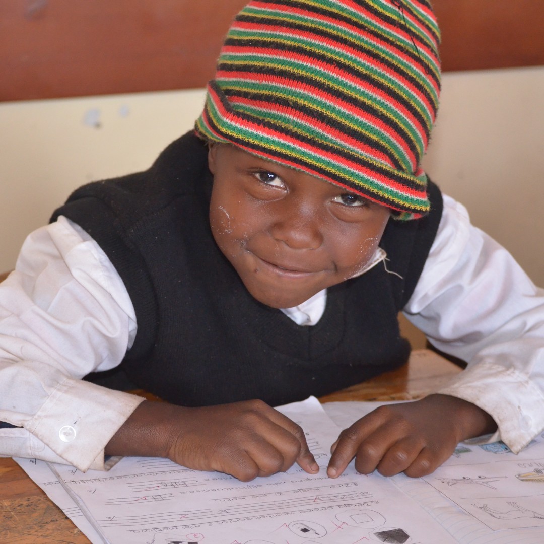 UnicefNamibia's tweet image. Did you know?
9 in 10 children in sub‑Saharan Africa can’t read a simple story by age 10. This isn’t just a learning crisis—it’s a generational emergency. We must prioritize foundational learning—reading, writing, and numeracy. Let’s act now to #EndLearningPoverty #ForEveryChild