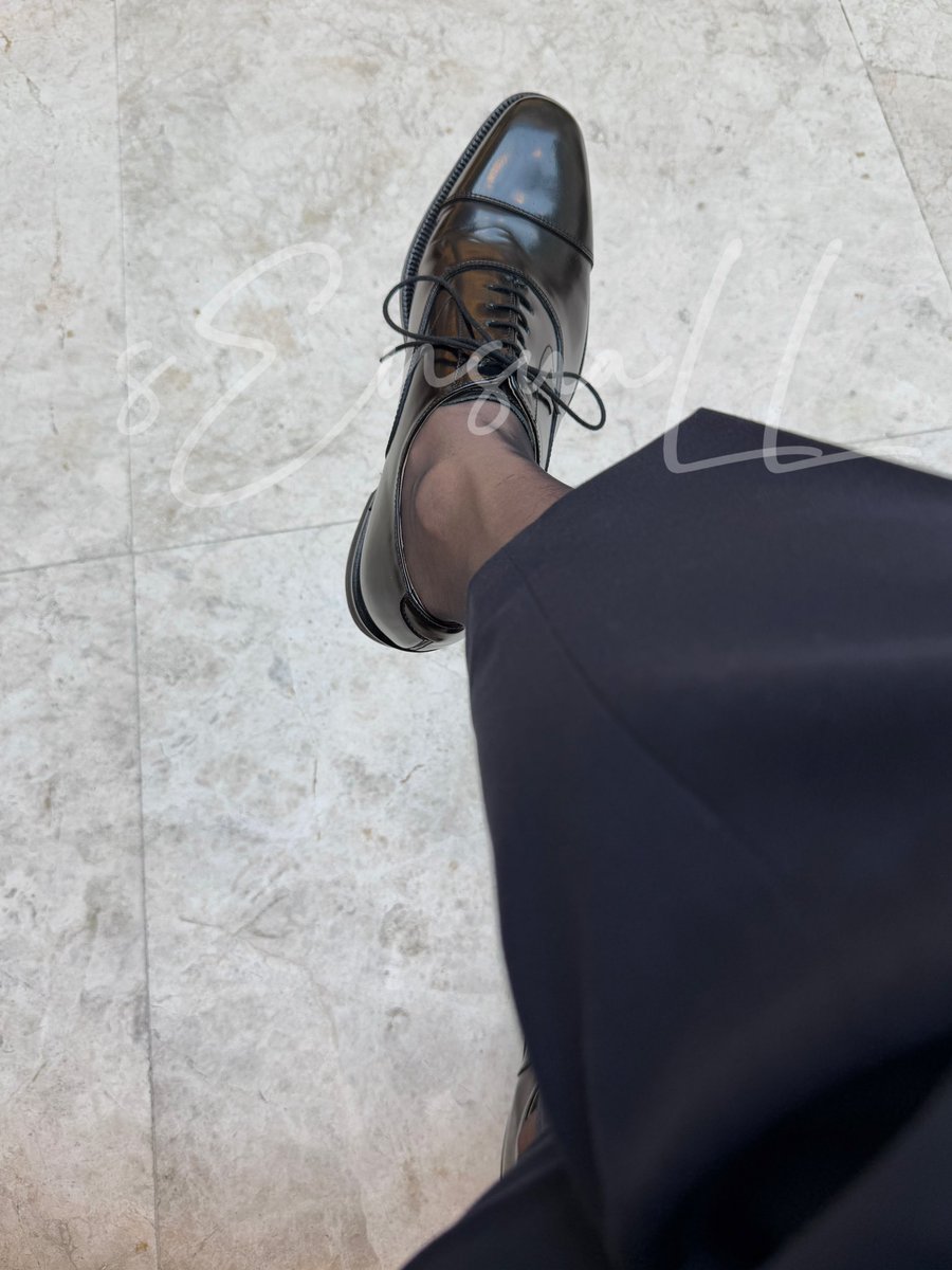 1️⃣0️⃣7️⃣
#白丝 #体育生 #黑皮体育生 #反差 #正装丝袜 #黑丝 #体育生臭脚 #黑袜 #紧身裤