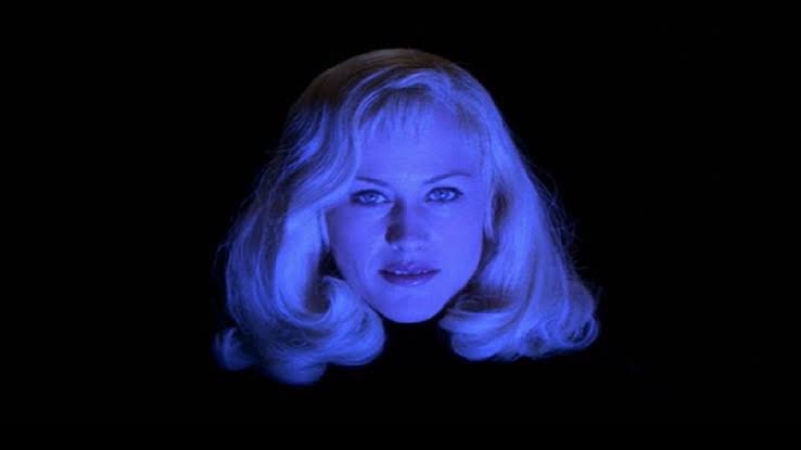 fritzng4's tweet image. #酷暑を忘れるために映画の青い画像を貼る
デヴィッド・リンチは赤くて青い。