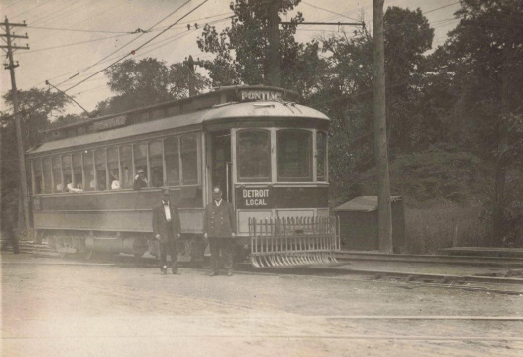 MikeMcGPontiac's tweet image. I love Pontiac’s history🚃 Here’s an August 1, 1910 postcard. Pontiac was part of an early, expansive regional transit system. Today we are still a strategic hub. As Mayor, I want to make sure Pontiac is front & center for the next era of regional transit growth. #LetsGoPontiac