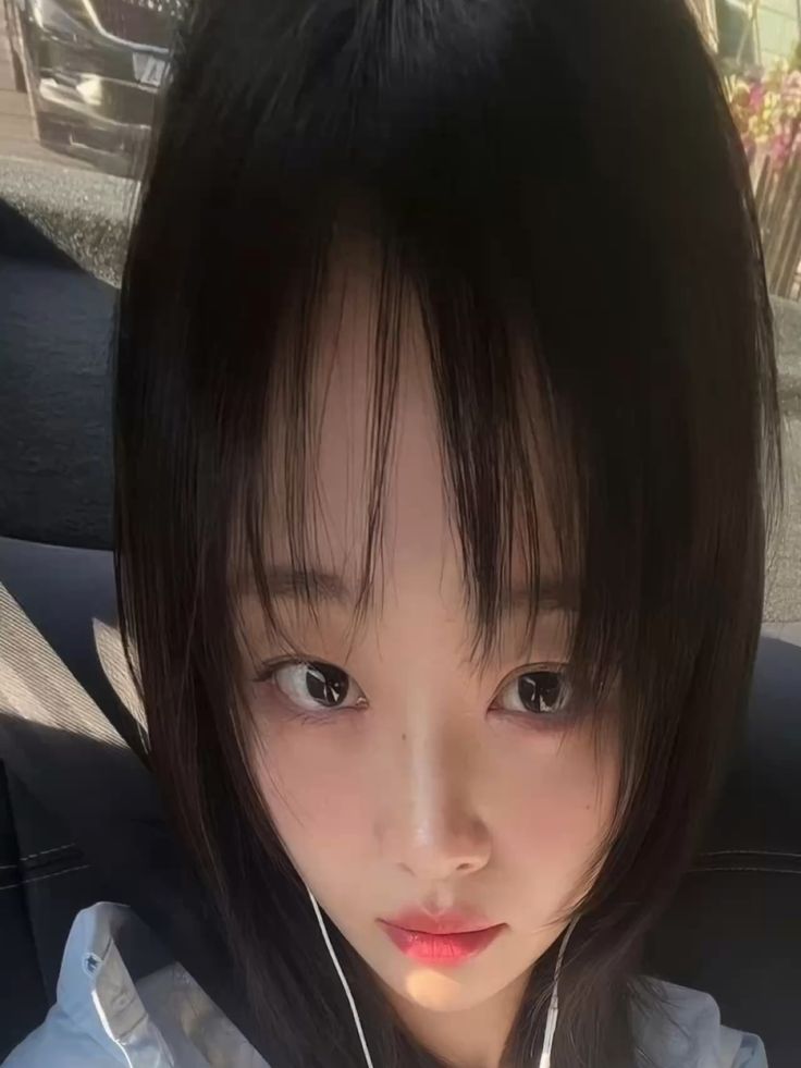 Yves_glbl's tweet image. Let's make the Hype for the upcoming collab 🔥
Reply to this tweet with the tags & # or make your own post using these!
@Yves___official X @pinkpantheress2
#YvesxPinkPantheress