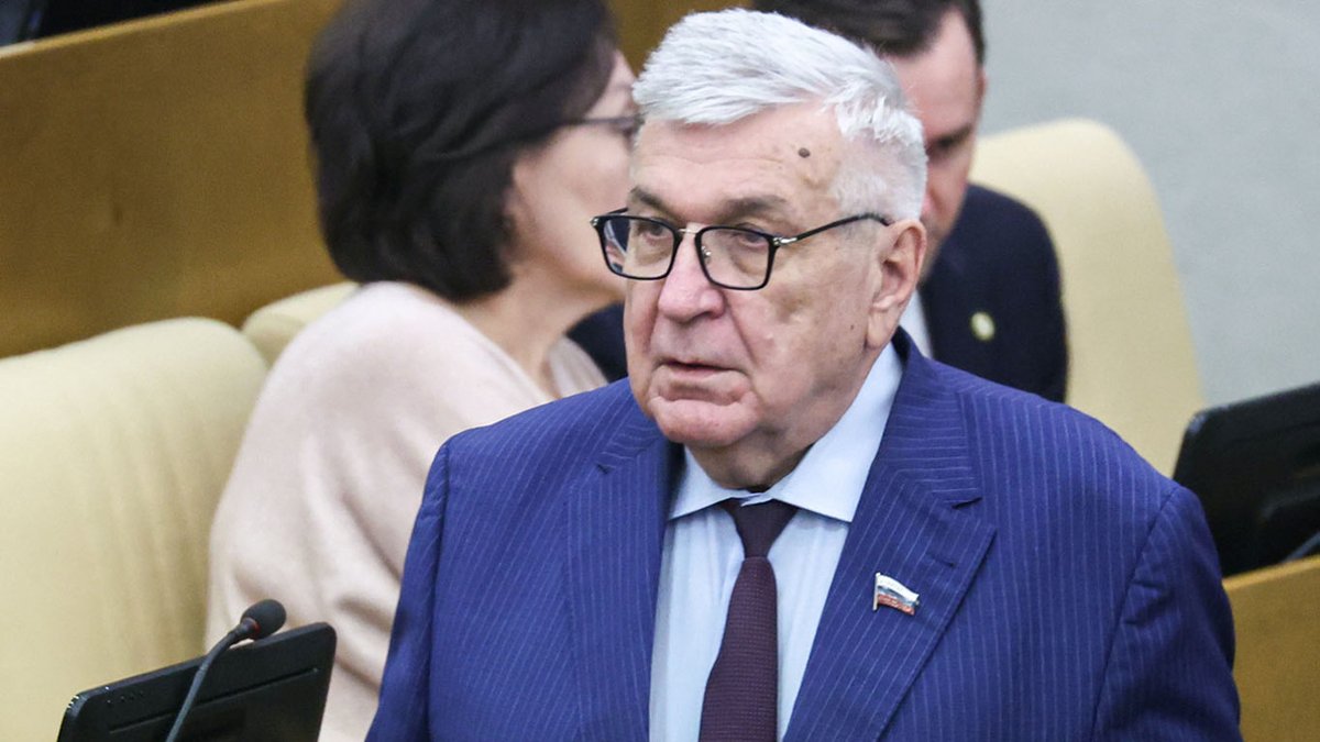 OpachiAndrea's tweet image. Nella superpower il deputato russo Tarasenko ha votato 11 volte da morto.
Con un governo così, come non fidarsi dei risultati delle “elezioni” nei territori occupati? Anche i fantasmi votano per Putin. 👻🗳️🇷🇺