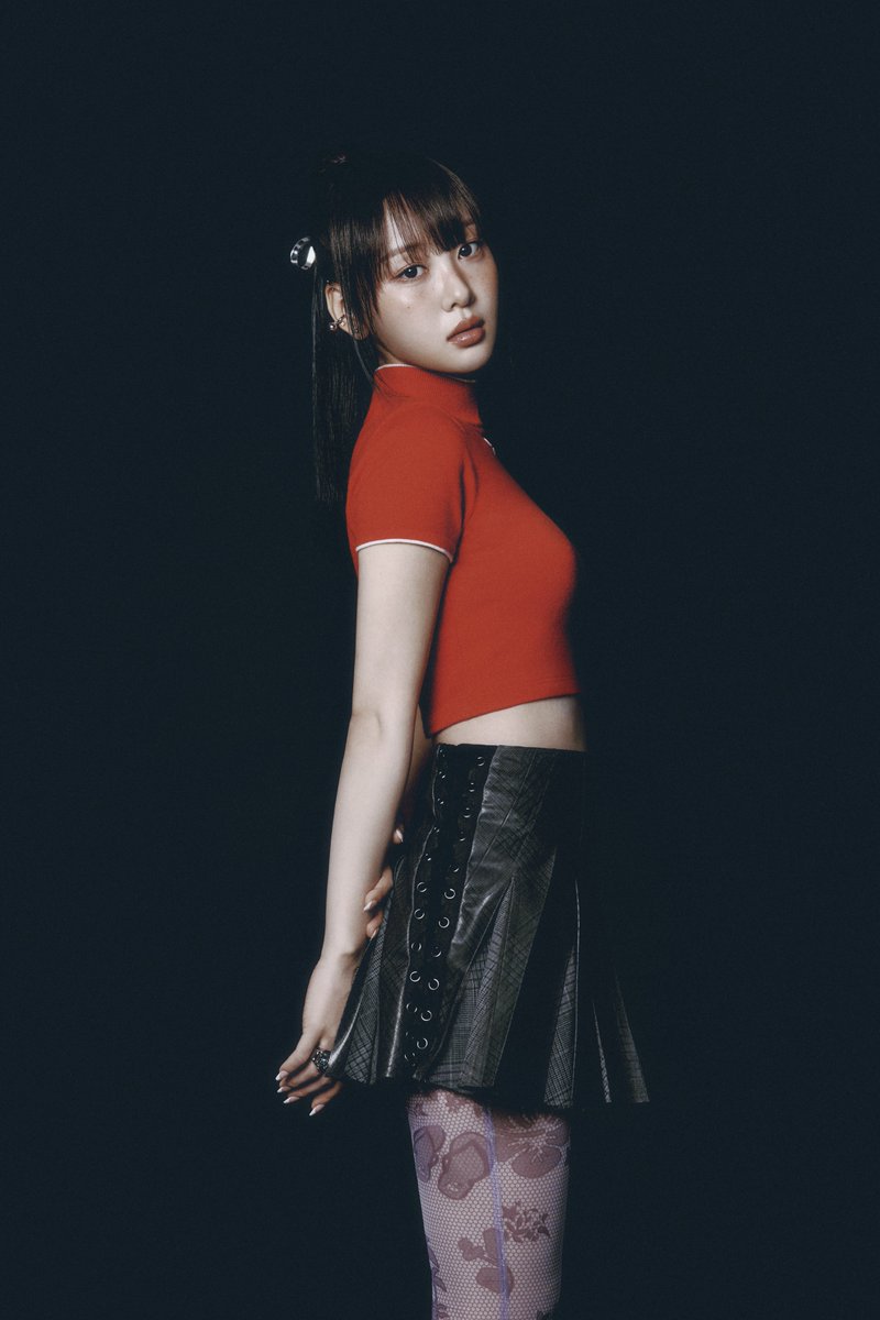 kchartsmaster's tweet image. PinkPantheress is featured on Yves' upcoming album ‘Soft Error’ on the track titled ‘Soap.’
