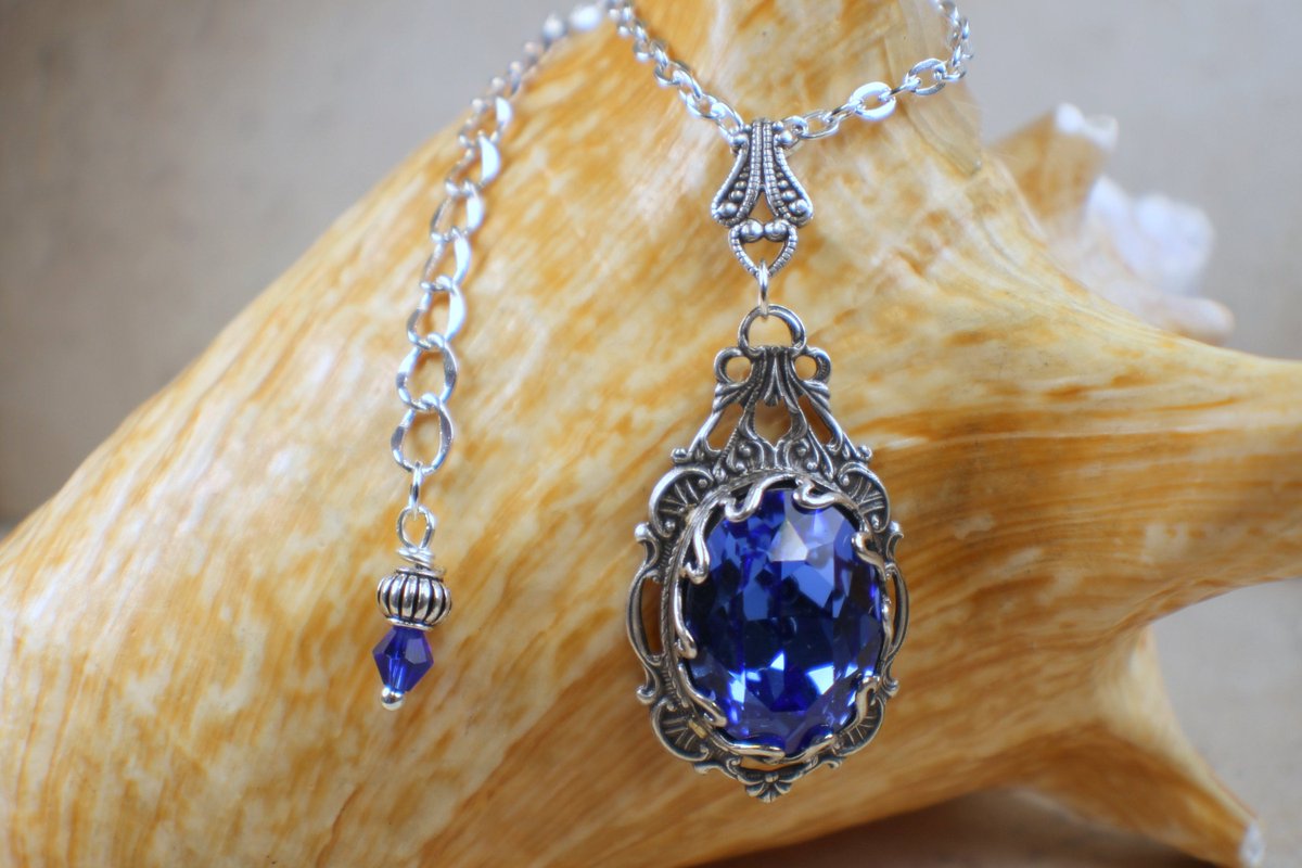 charsfavorite's tweet image. Elevate your elegance with the Swarovski Crystal Blue and Filigree Necklace for just $55. Discover a timeless piece that shines as bright as you do. #JewelryLover #SwarovskiStyle
Shop Now charsfavoritethings.com/products/4goth…