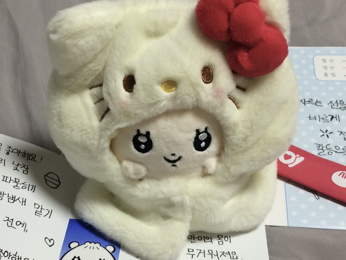 geulddong's tweet photo. 우리 햄만이 언니랑 재밌게 놀댜~~

@hammannee https://t.co/Mg0karXsyz