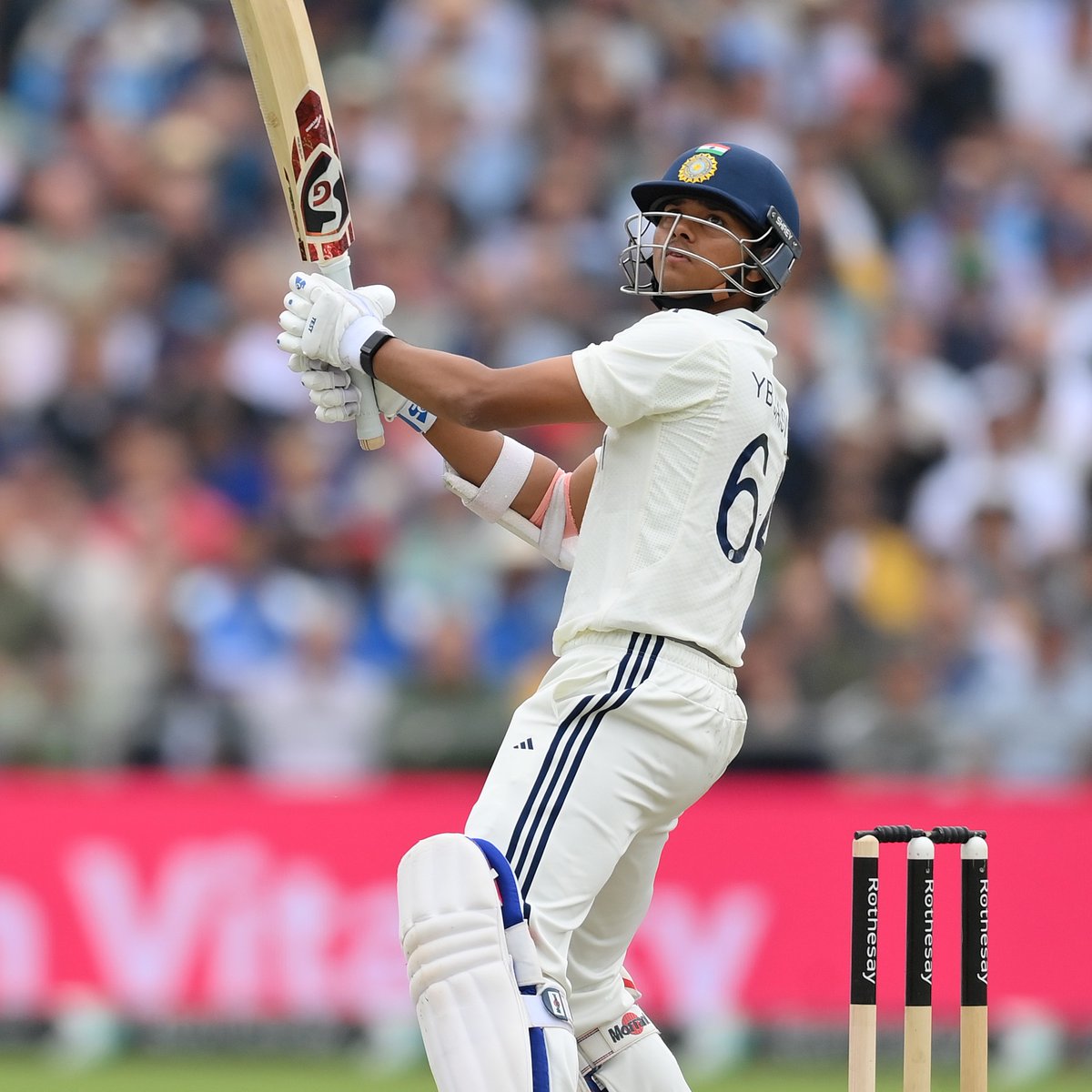 ESPNcricinfo's tweet image. After a lean Test at Lord's, Yashasvi Jaiswal is back in the runs with a first-innings fifty at Old Trafford 👊
bit.ly/ENGvIND25-Test4 #ENGvIND