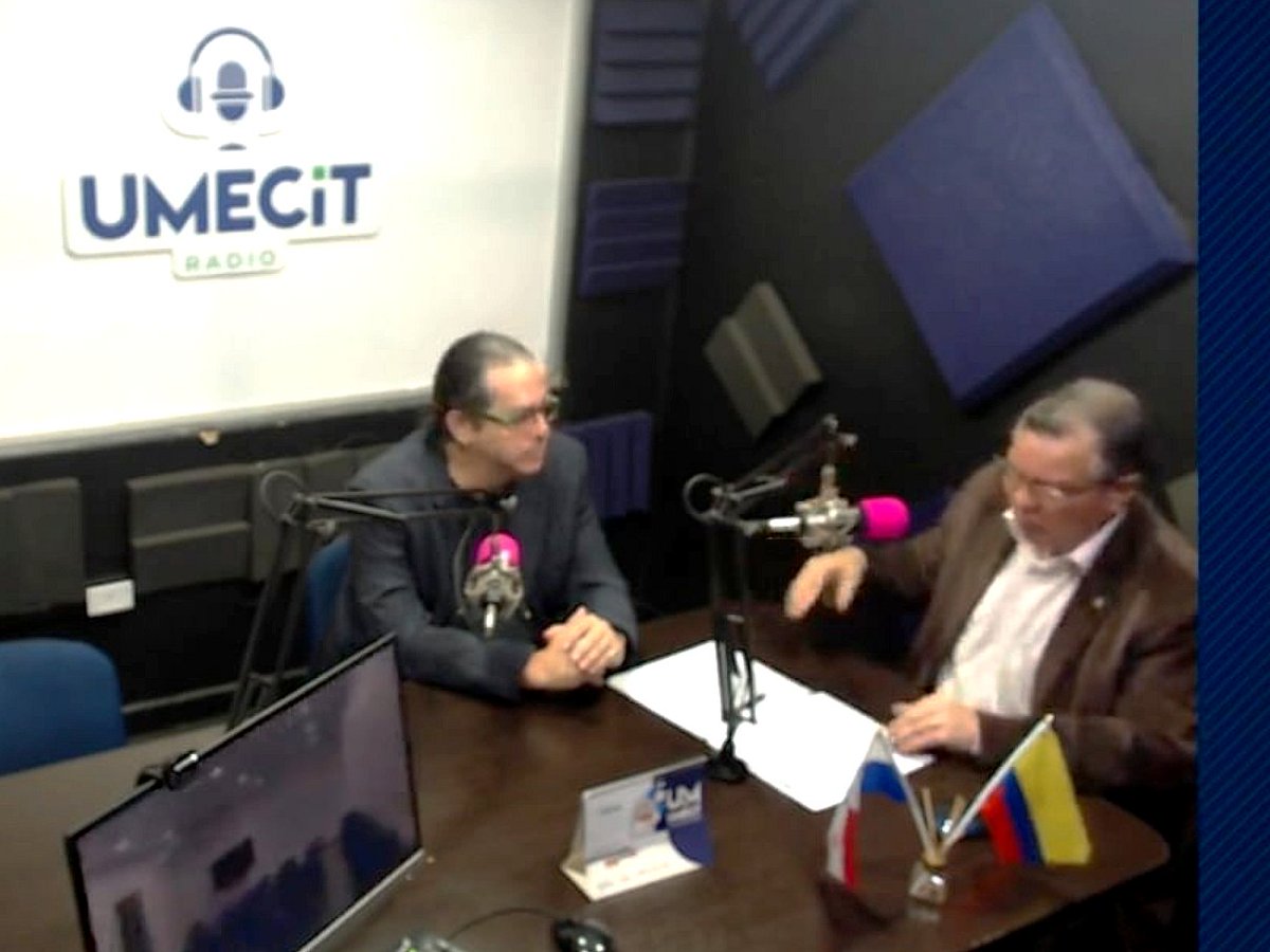 DTBech's tweet photo. Muchas gracias al Profesor Ignacio Villarreal por la invitacion al programa "Actualidad Educativa" #panama #futbol  @UMECITPANAMA https://t.co/V5Zl56P87N https://t.co/eYsmMkwivV