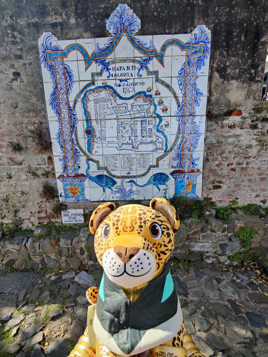 EmbaMexUru's tweet image. 🐾 #Temayin llegó a Colonia del Sacramento, joya histórica de Uruguay y Patrimonio Mundial de la @UNESCO

Acompáñalo en este recorrido entre calles de piedra y descubre cómo la tradición de esta emblemática ciudad dialoga con la riqueza cultural del sureste mexicano. 🌿✨🌎