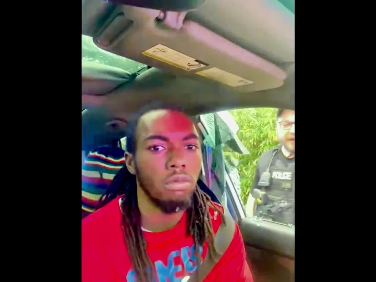 YahooNews's tweet image. Black man punched and pulled from his car by Florida deputies on video is set to speak to public yahoo.com/news/articles/…