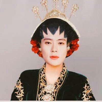 <a href="/ASHENGATE/">🌩️</a> Meskipun terlambat, selamat atas pernikahanmu Abe dan Bea.